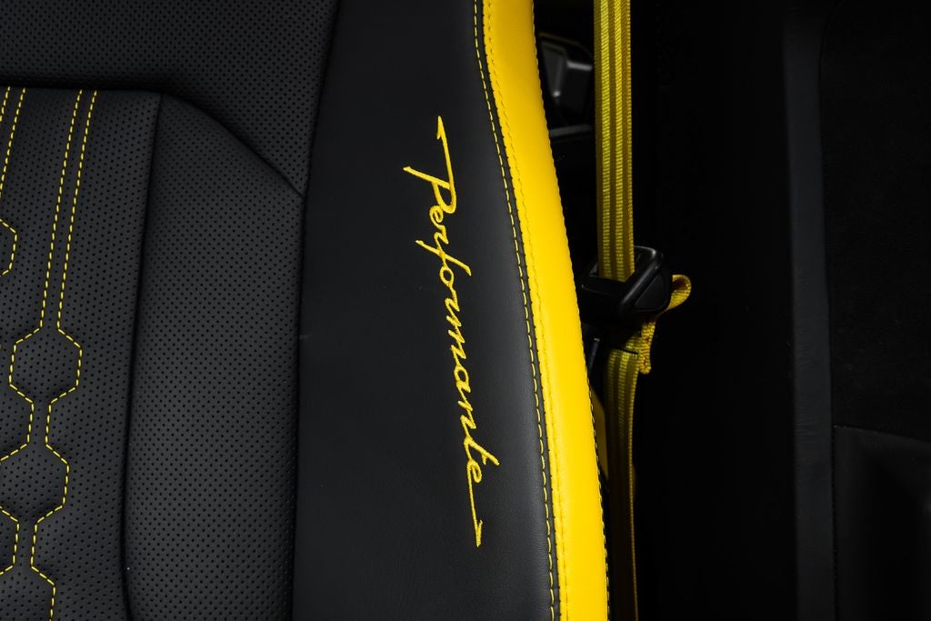 2023 Lamborghini Urus Performante