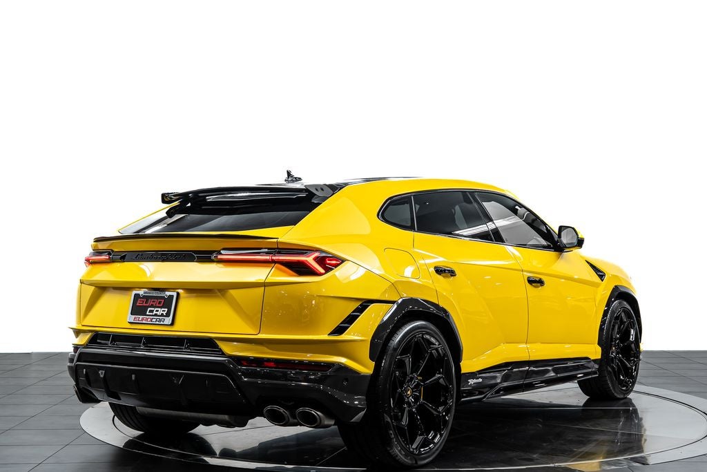 2023 Lamborghini Urus Performante
