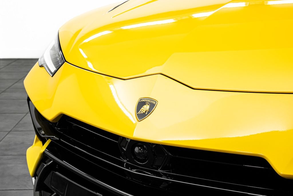 2023 Lamborghini Urus Performante